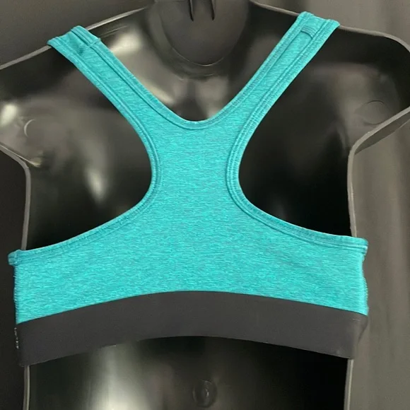 Nike sports bra Dri Fit removable pads for breast Sz S - Picture 3 of 4